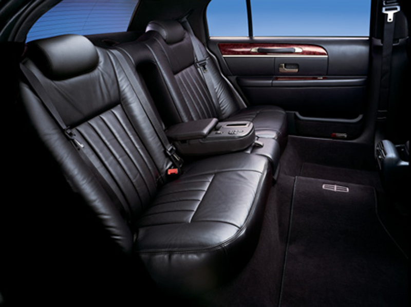 Executive sedan for black car service